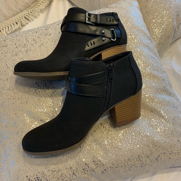 Indigo black suede ankle booties - Picture 4 of 7